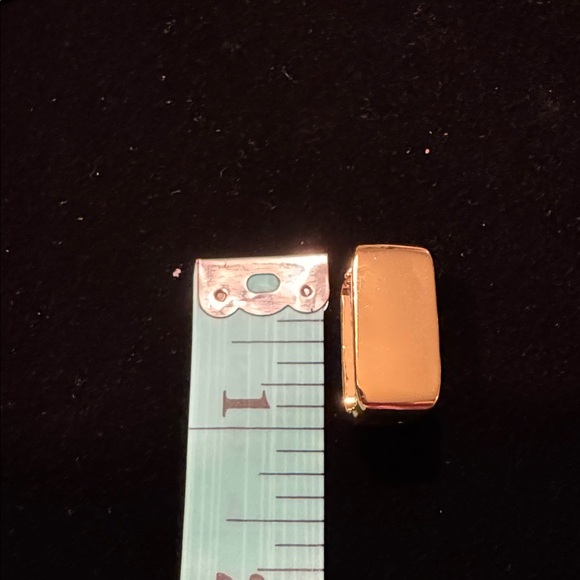 Vince Camuto Shiny Gold Earrings - Picture 3 of 4